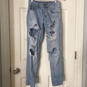 ** LAST CALL** Light Wash Distressed Jeans